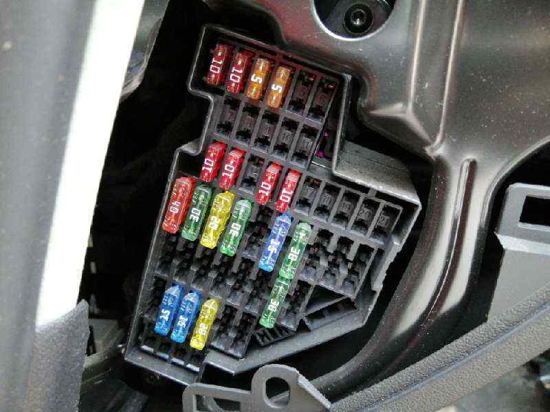 Fuse box image 12