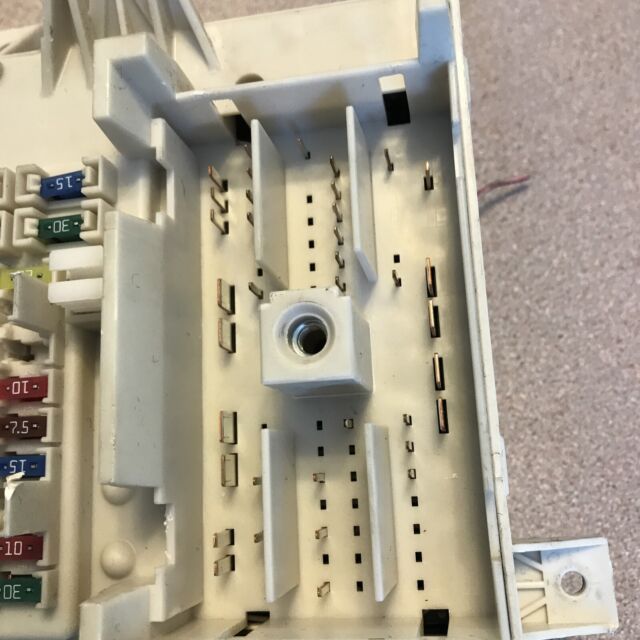 Fuse box image 16