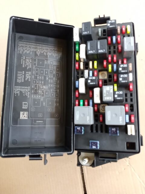 Fuse box image 11