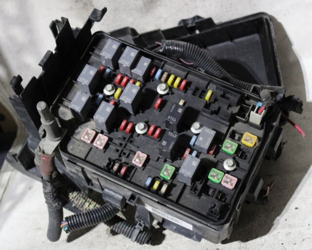 Fuse box image 9