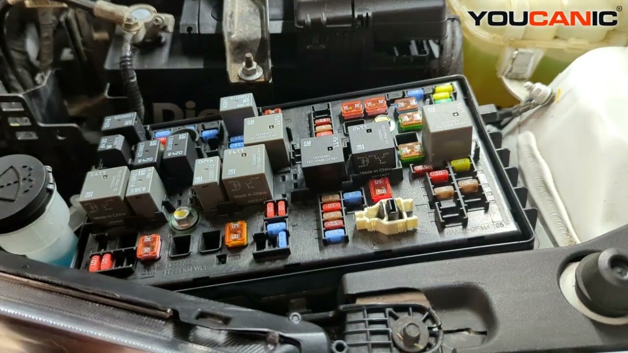 Fuse box image 15