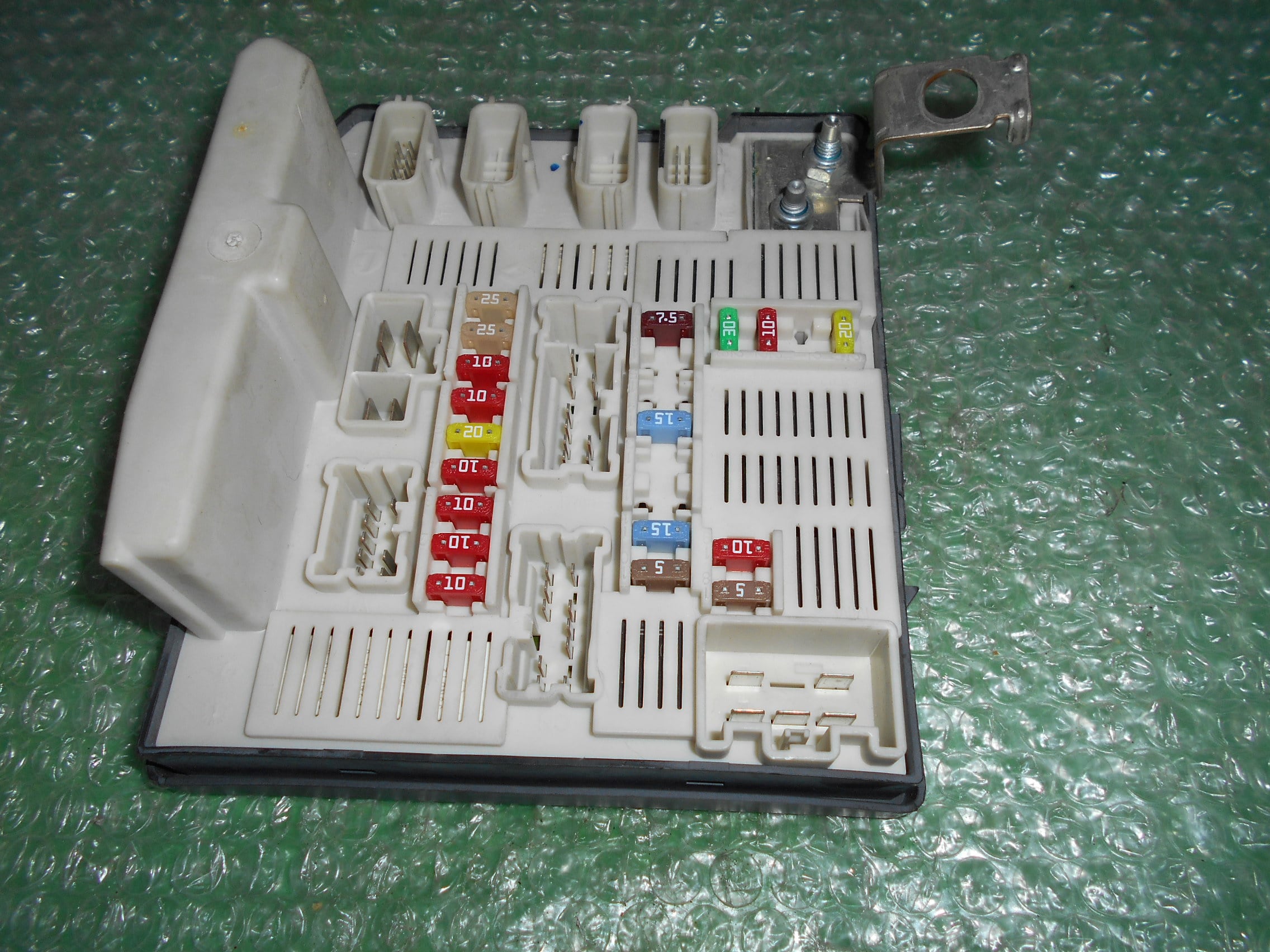 Fuse box image 6