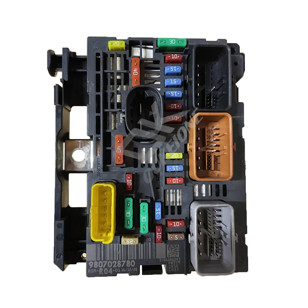 Fuse box image 17