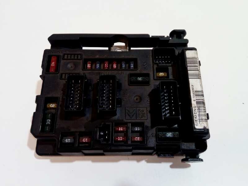 Fuse box image 17