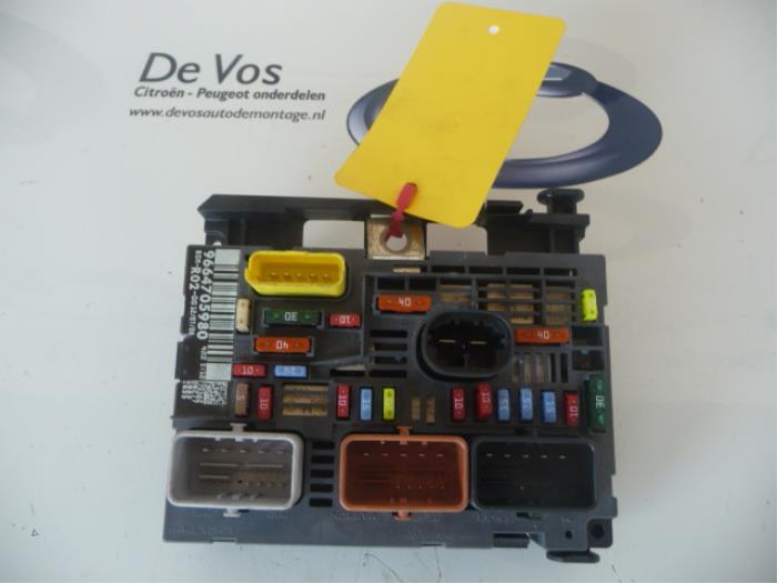 Fuse box image 12