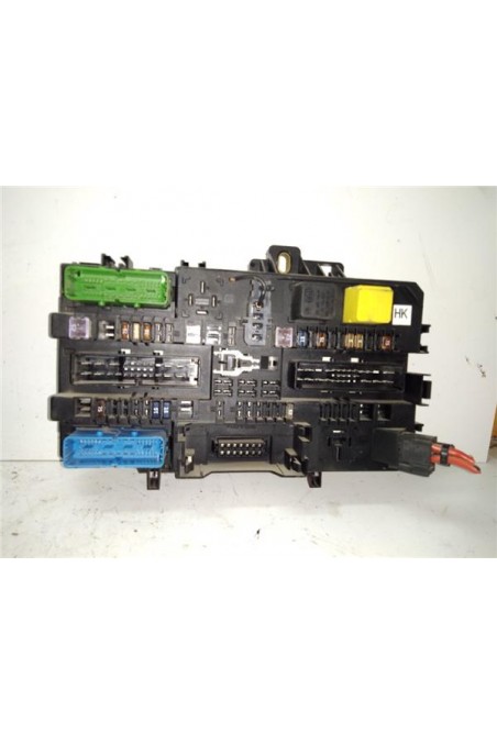 Fuse box image 19