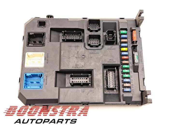 Fuse box image 17