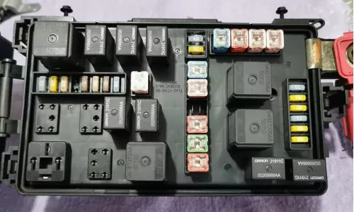 Fuse box image 15