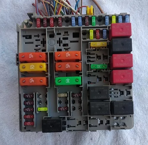 Fuse box image 19