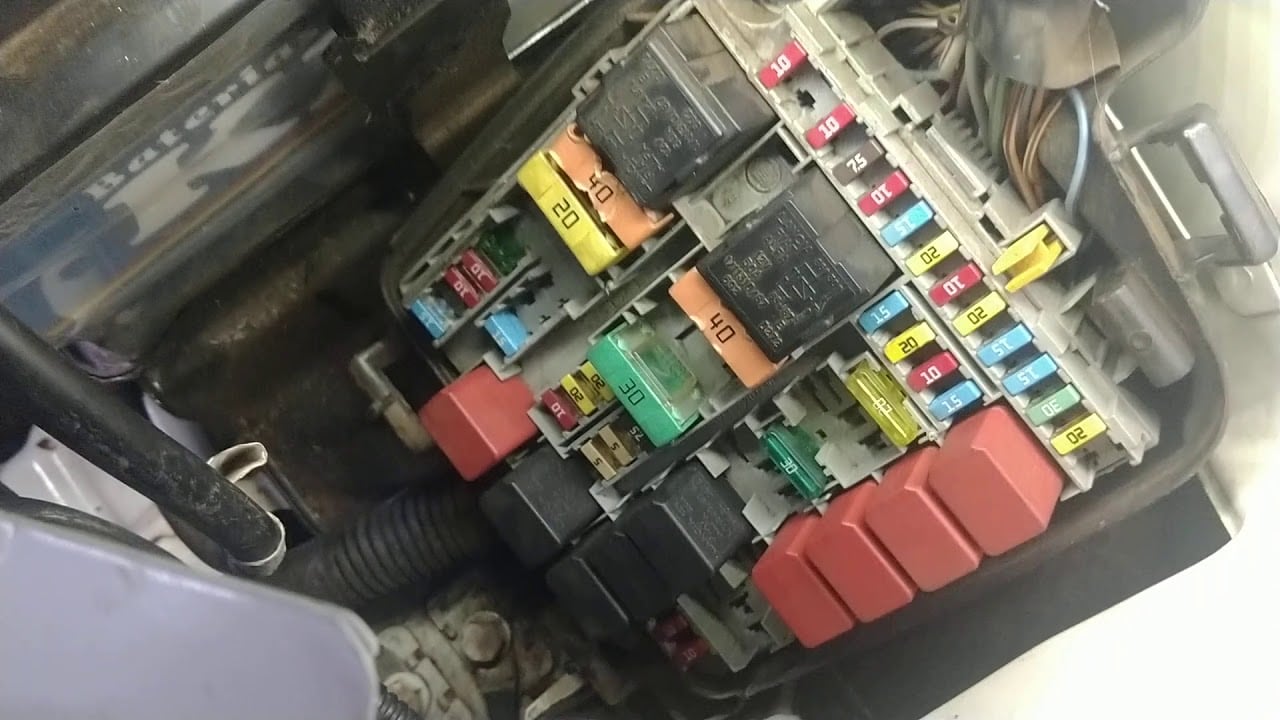 Fuse box image 1