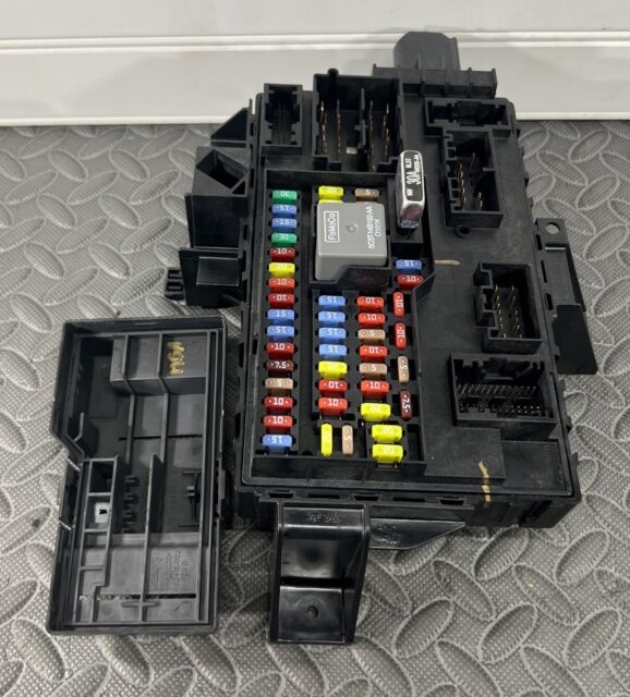 Fuse box image 16