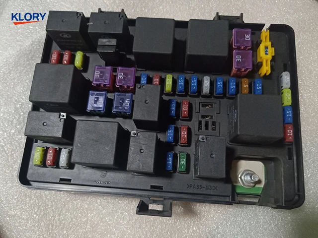 Fuse box image 18