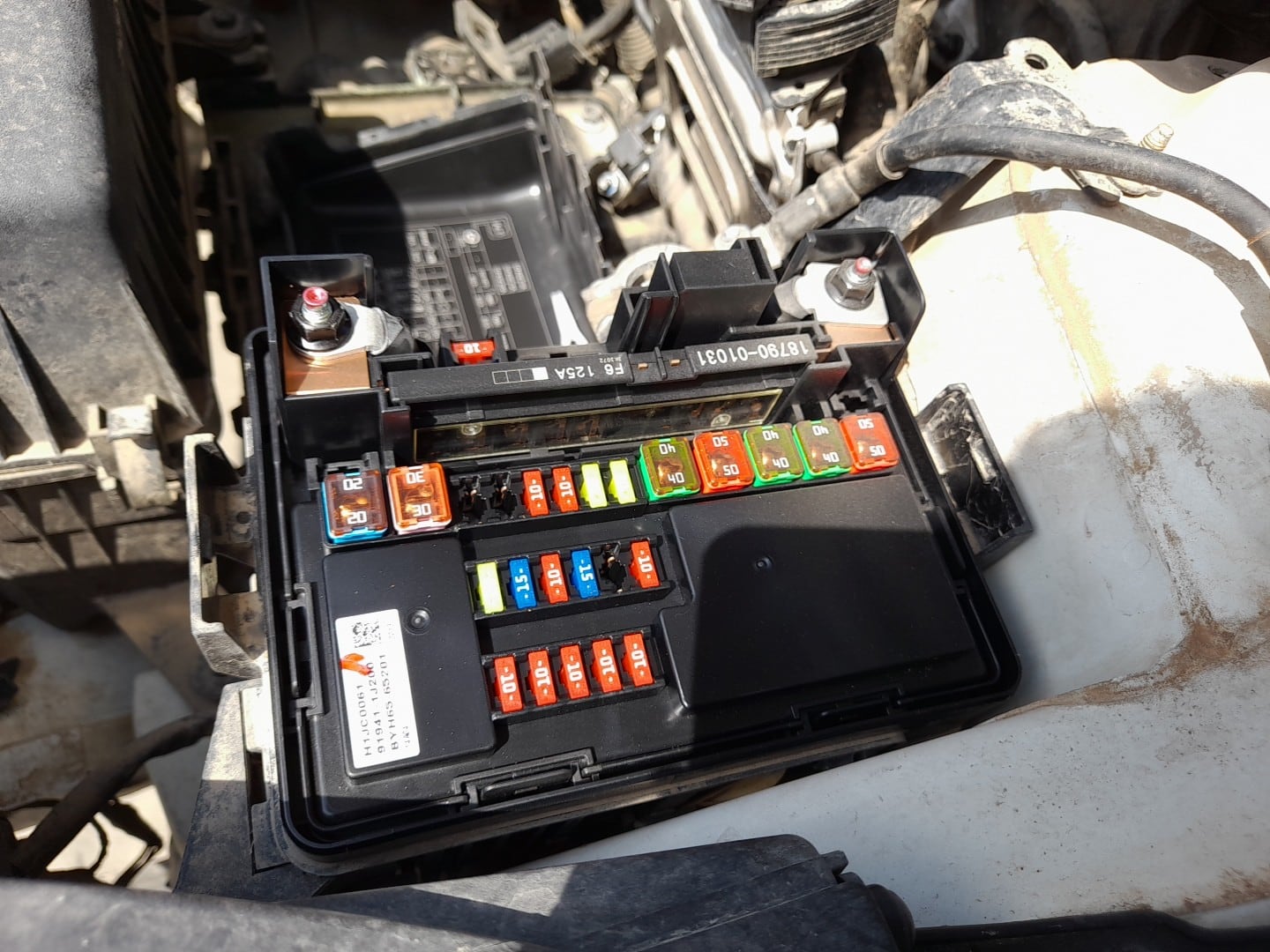 Fuse box image 9