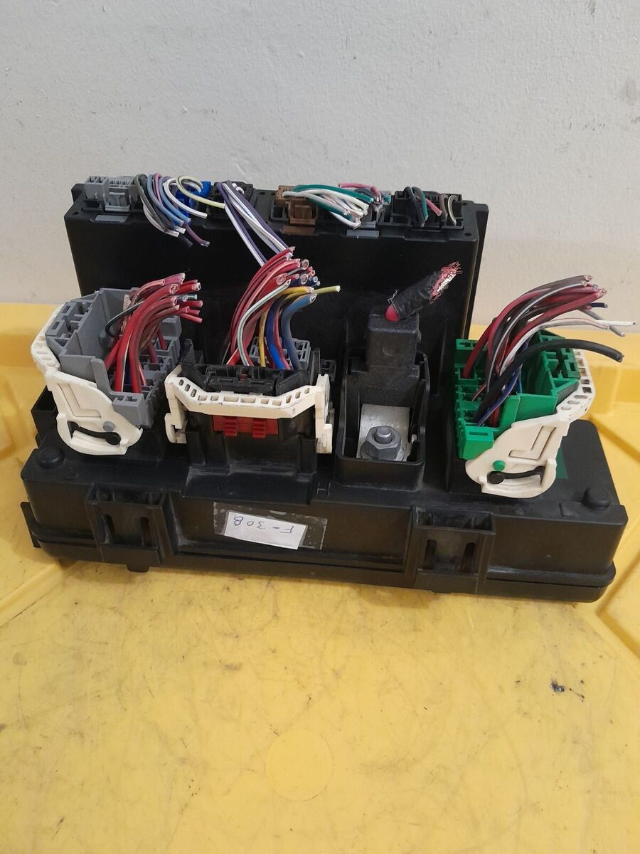 Fuse box image 15