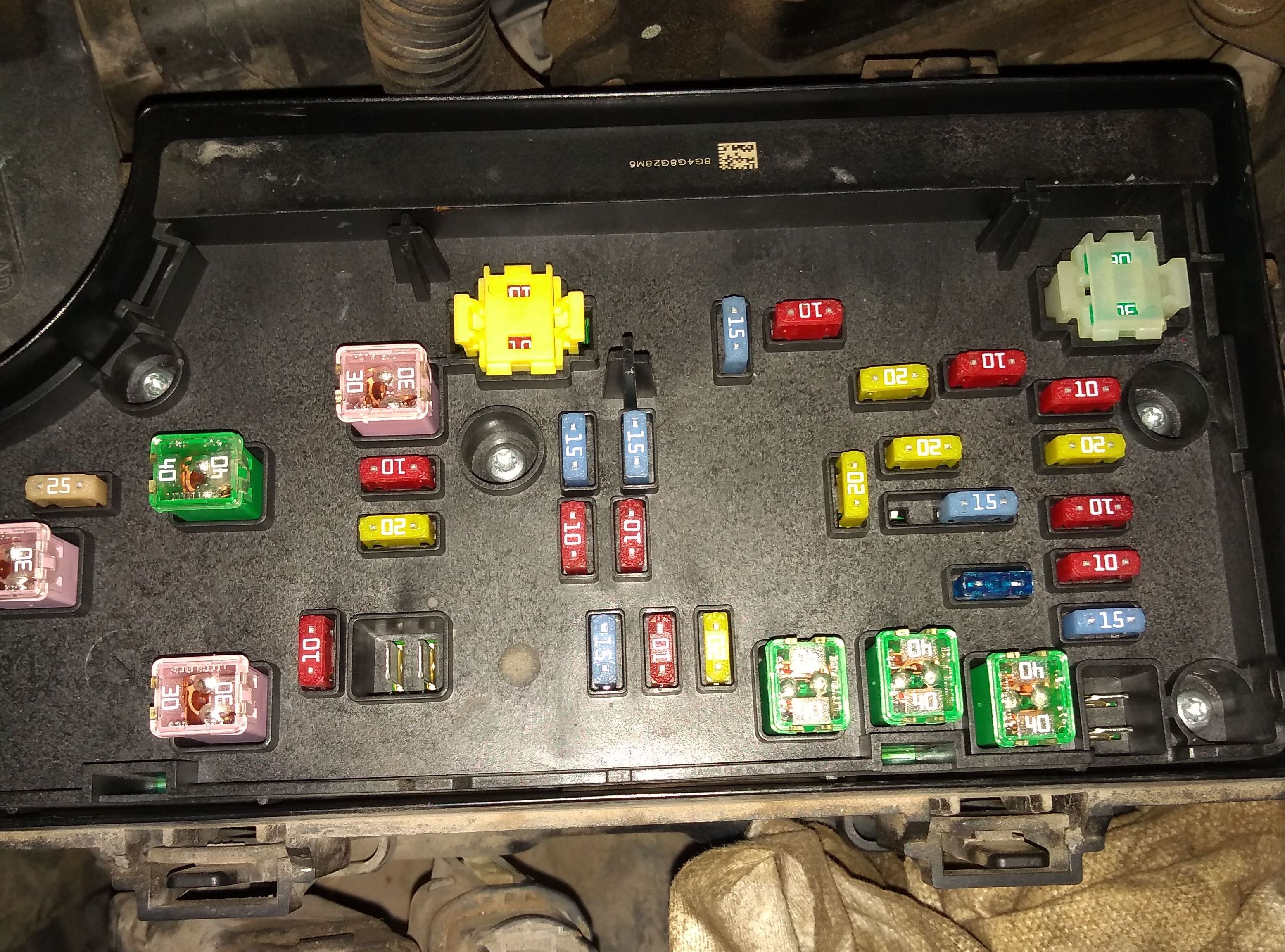 Fuse box image 19