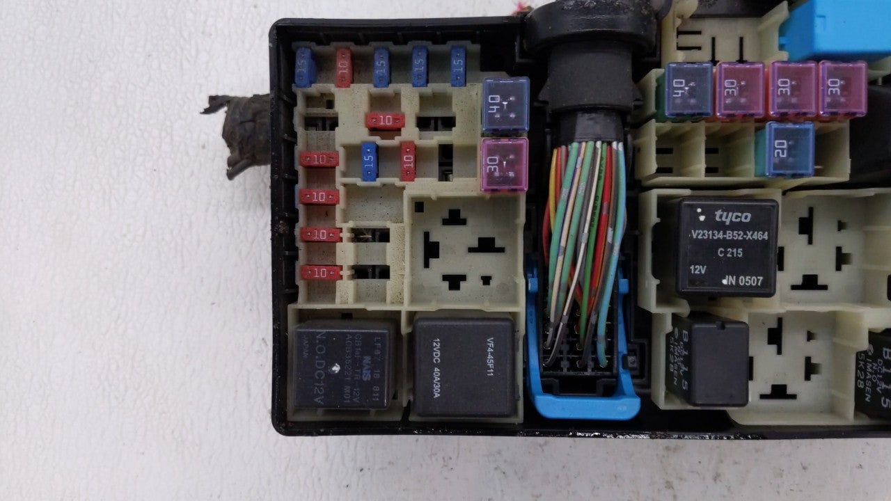 Fuse box image 18