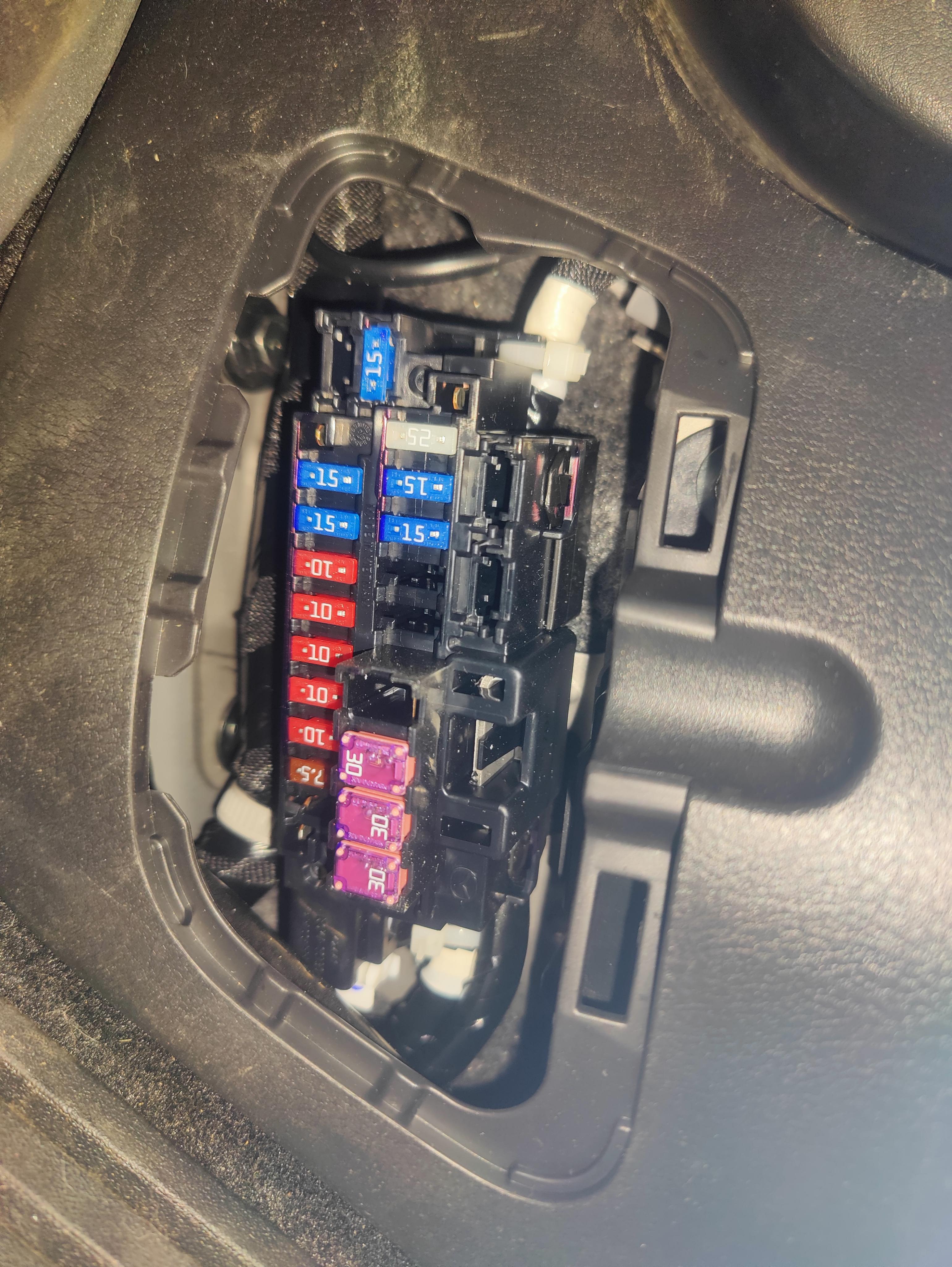 Fuse box image 4