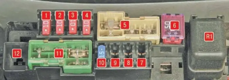 Fuse box image 11