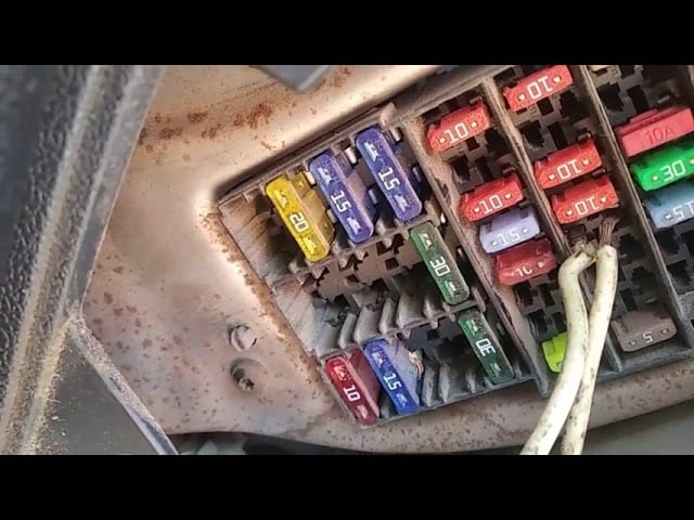 Fuse box image 8