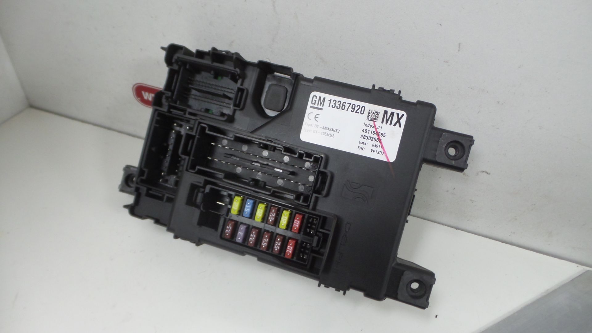 Fuse box image 12