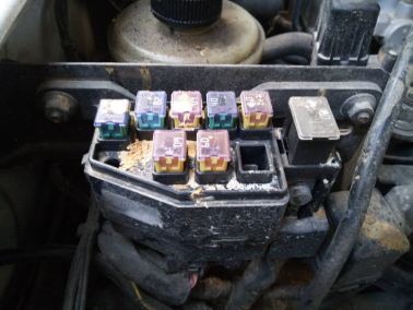 Fuse box image 9