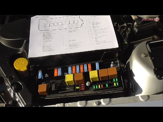 Fuse box image 11