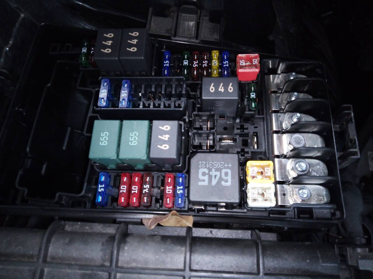 Fuse box image 13