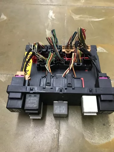 Fuse box image 17