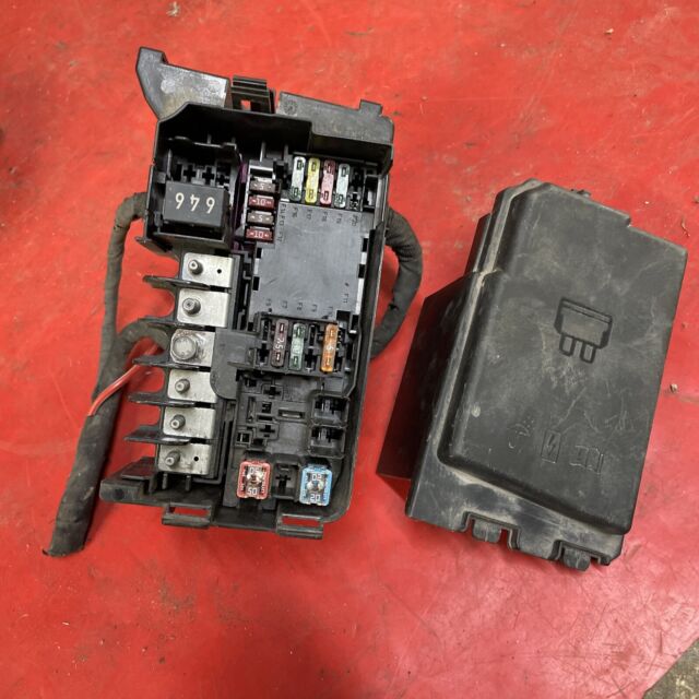 Fuse box image 16