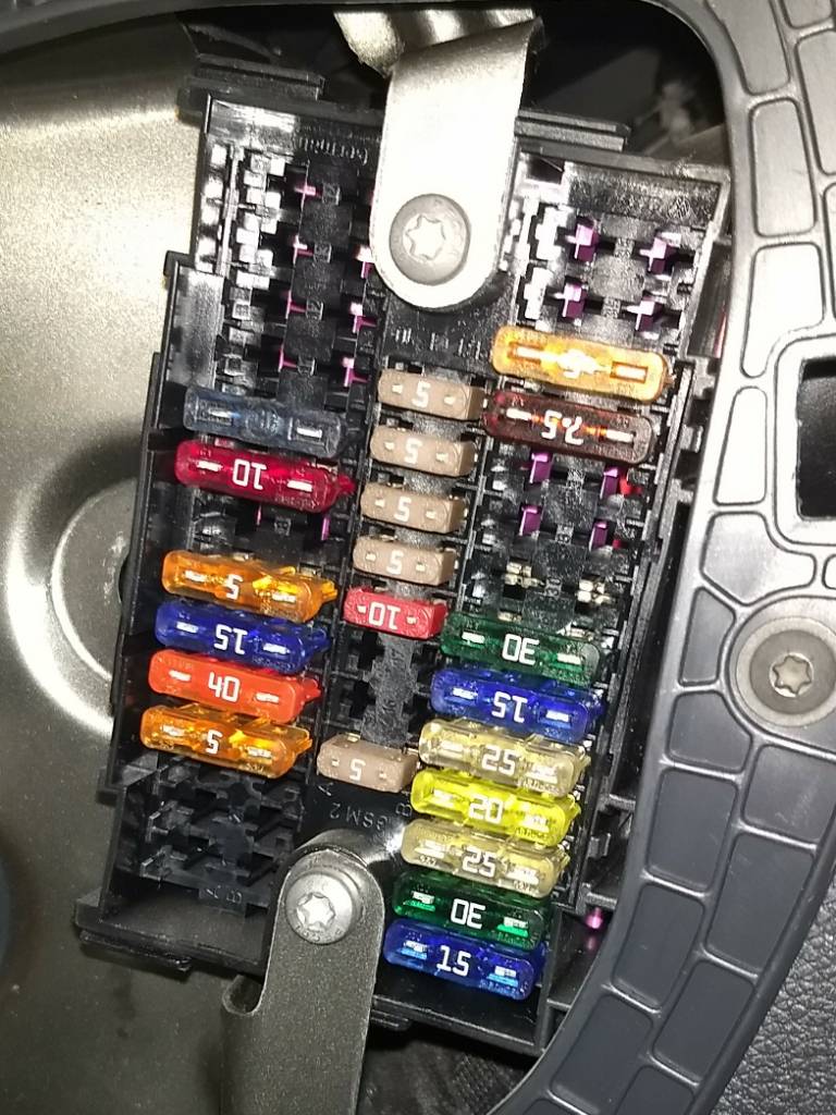 Fuse box image 4