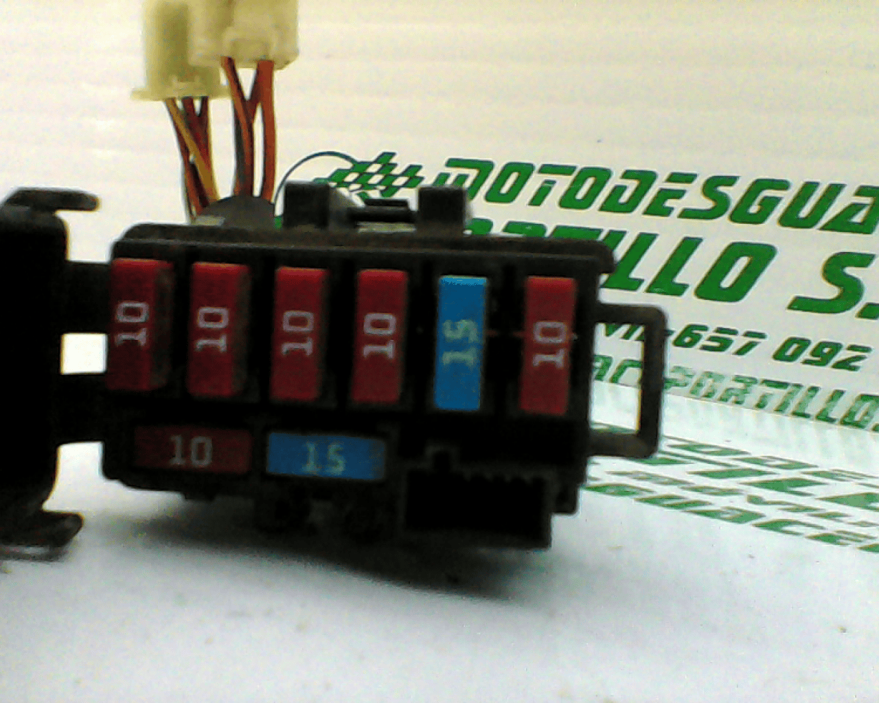 Fuse box image 19