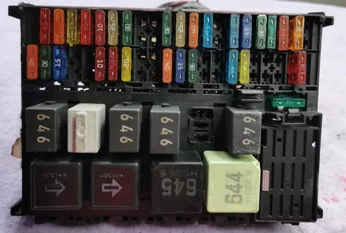 Fuse box image 19